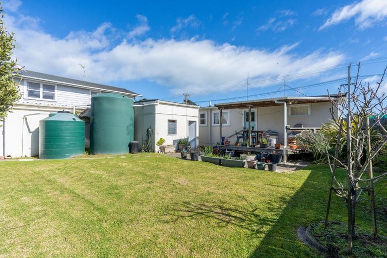 Photo of property in 76 Park Avenue, Waitarere Beach, Levin, 5510