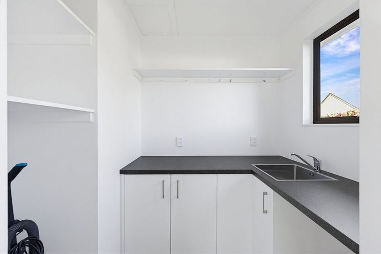 Photo of property in 30 Norfolk Street, Riversdale, 9776