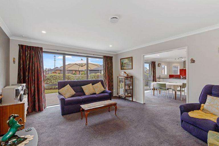 Photo of property in 11 Awa Place, Rangiora, 7400