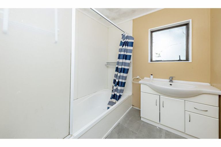 Photo of property in 3/22 Swaffield Road, Papatoetoe, Auckland, 2025