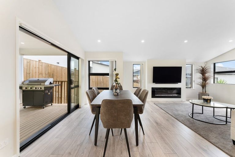 Photo of property in 41 Korihi Drive, Swanson, Auckland, 0614