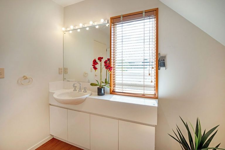 Photo of property in 32 George Street, Rolleston, 7614