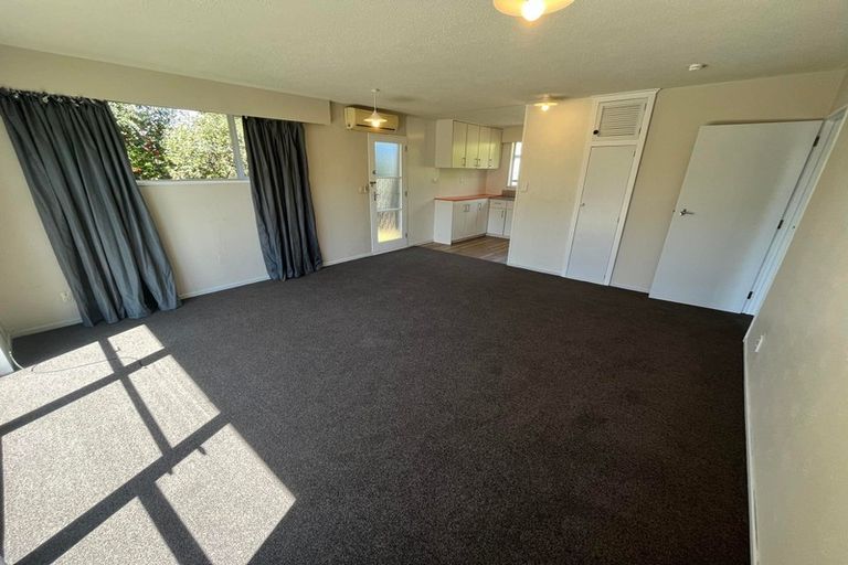 Photo of property in 1/97 Gayhurst Road, Dallington, Christchurch, 8061