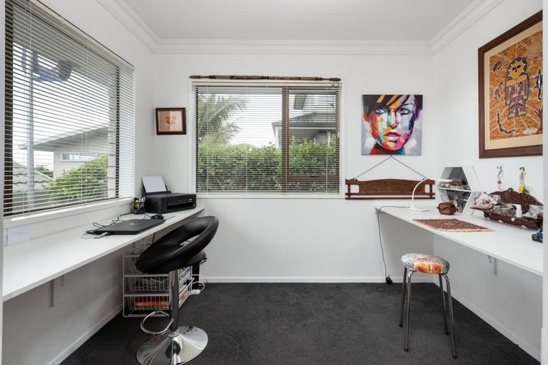 Photo of property in 15a Laing Place, Otumoetai, Tauranga, 3110