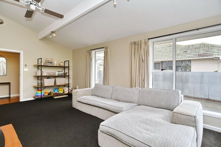 Photo of property in 54 Oriana Crescent, Hornby, Christchurch, 8042