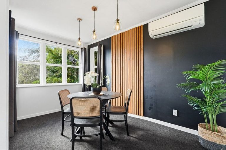 Photo of property in 16 Manor Drive, Stokes Valley, Lower Hutt, 5019