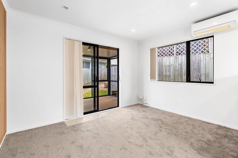 Photo of property in 5 Powrie Street, Glenfield, Auckland, 0629