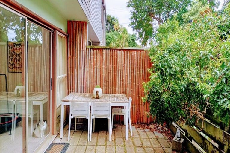 Photo of property in 3/249 Muritai Road, Eastbourne, Lower Hutt, 5013