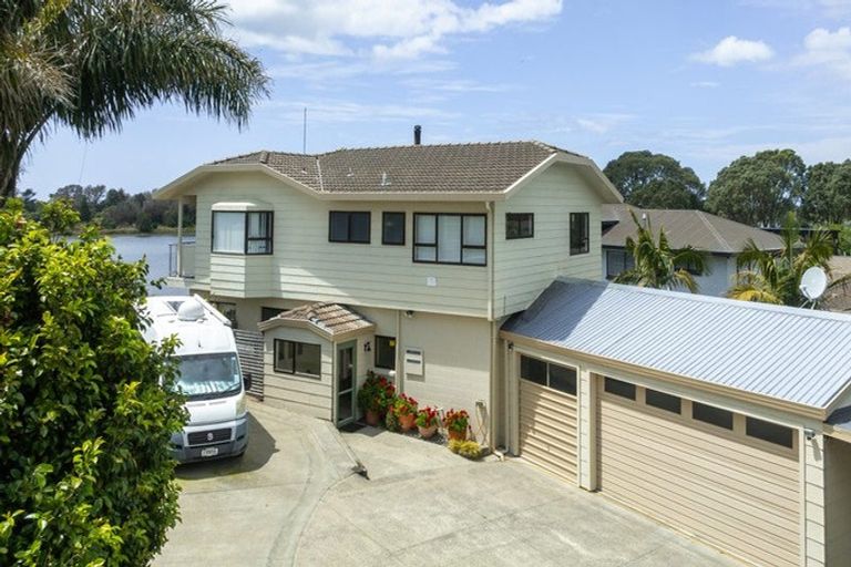 Photo of property in 16 Pohutukawa Drive, Athenree, Katikati, 3177