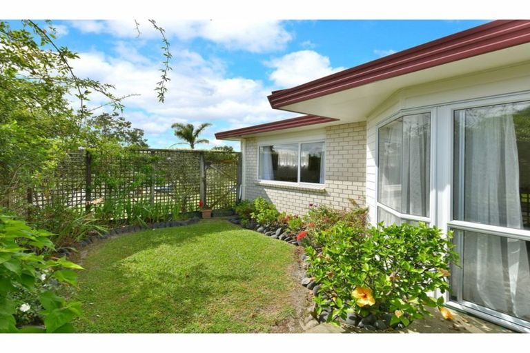 Photo of property in 130a Lakeside Drive, Orewa, 0931