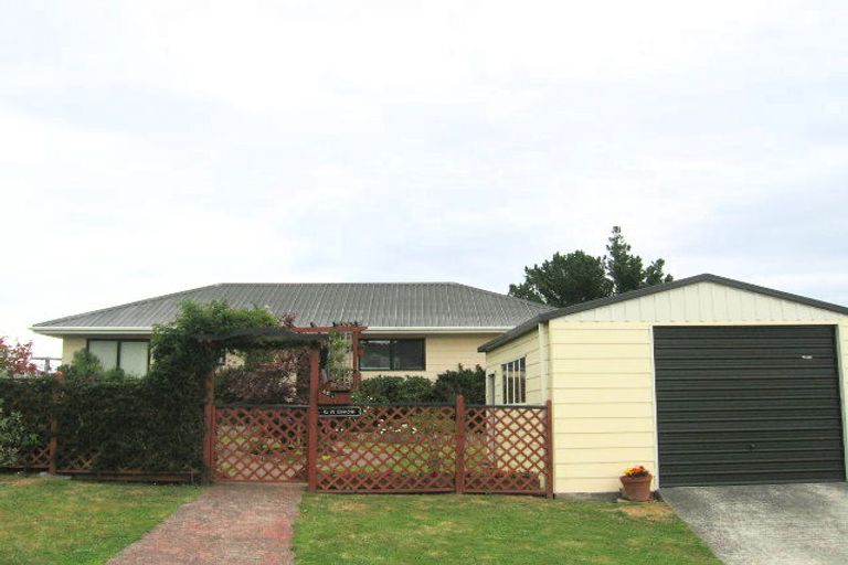 Photo of property in 46a Norana Road, Timberlea, Upper Hutt, 5018