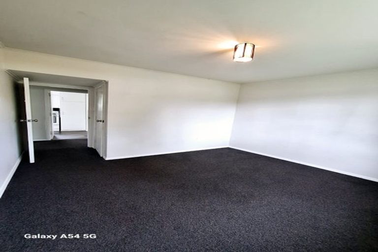 Photo of property in 32 Pearce Crescent, Taita, Lower Hutt, 5011