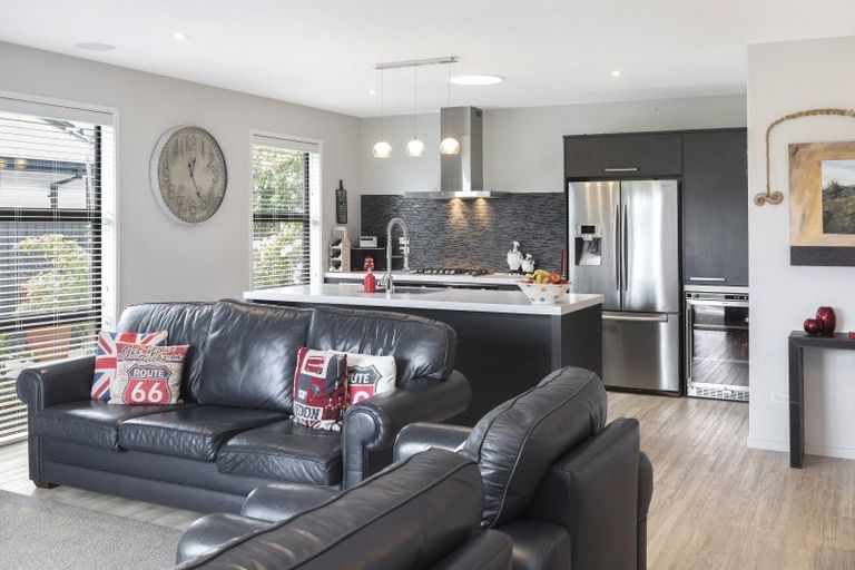 Photo of property in 39 Te Whenu Crescent, Marshland, Christchurch, 8083