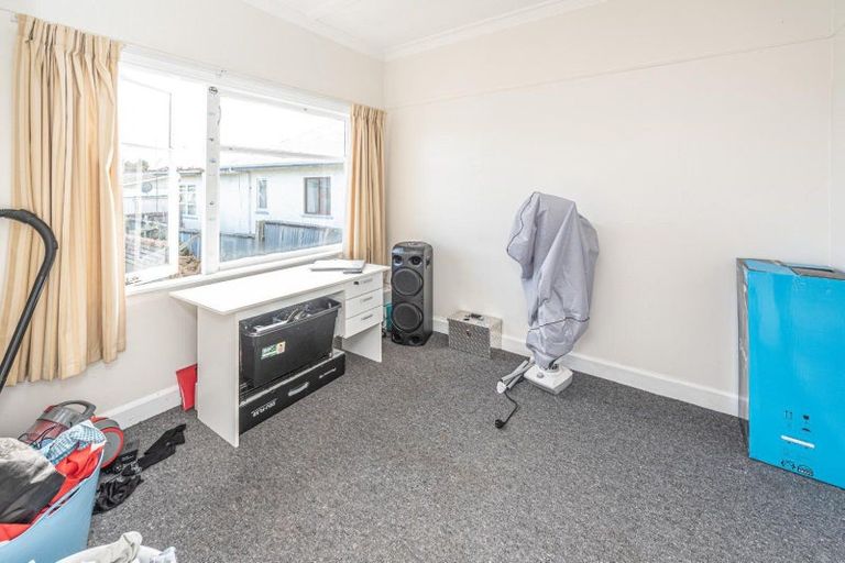 Photo of property in 6 Harper Street, Gonville, Whanganui, 4501