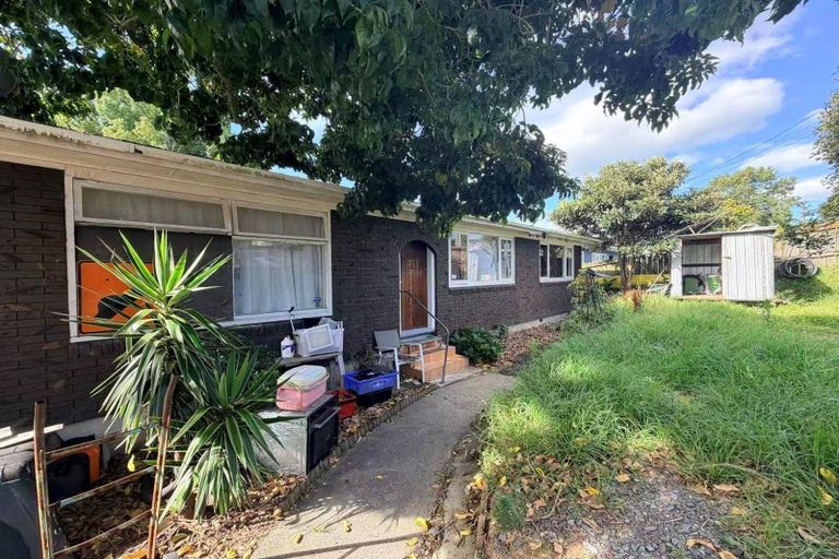 Photo of property in 19 Sherwood Avenue, Te Atatu South, Auckland, 0610