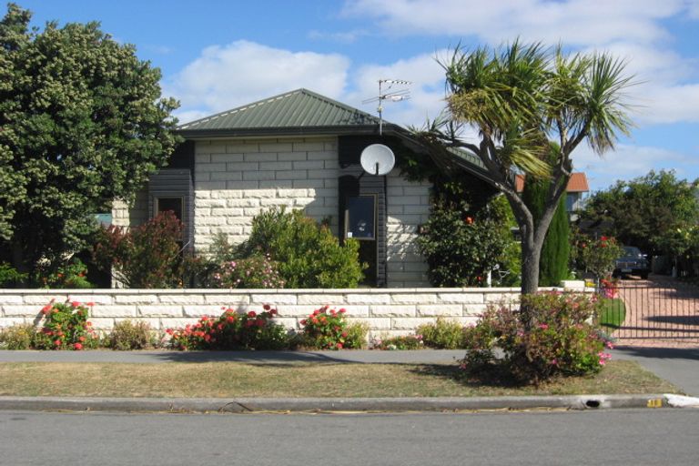 Photo of property in 8c Heron Street, Southshore, Christchurch, 8062