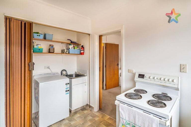 Photo of property in 51b Ludlam Crescent, Woburn, Lower Hutt, 5010