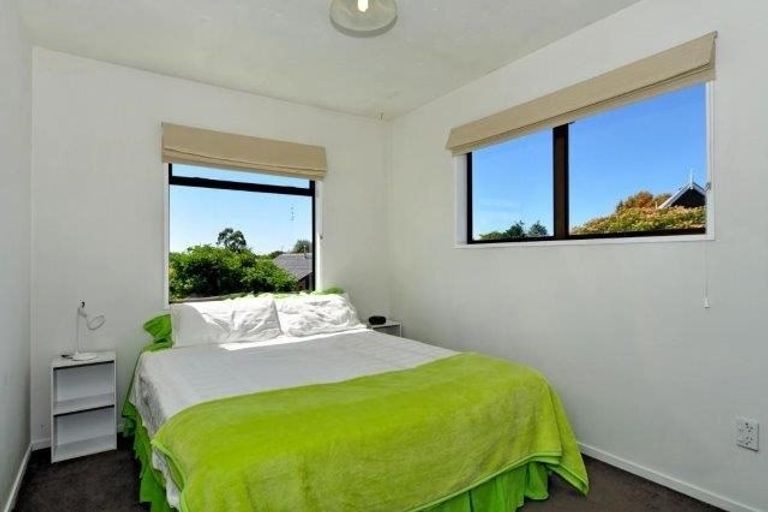 Photo of property in 9 Cam Place, Harewood, Christchurch, 8051