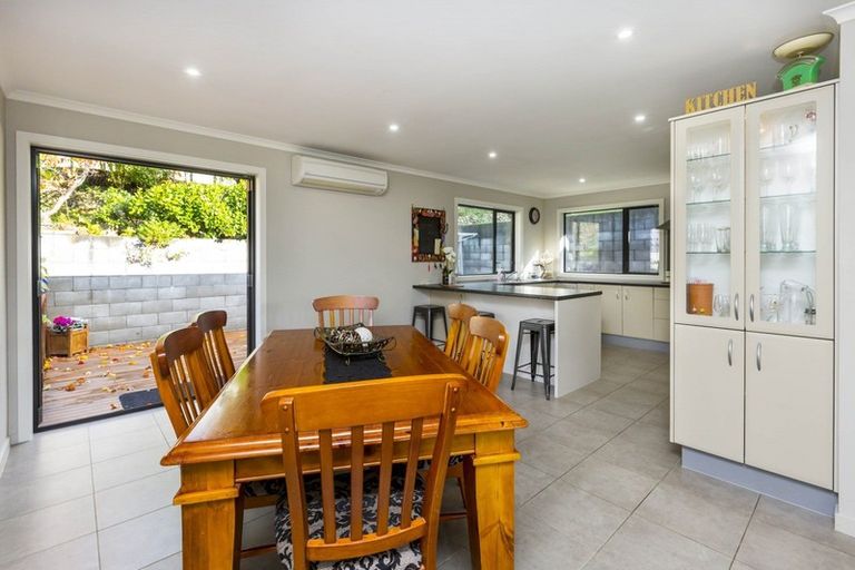 Photo of property in 15 Kirton Drive, Riverstone Terraces, Upper Hutt, 5018