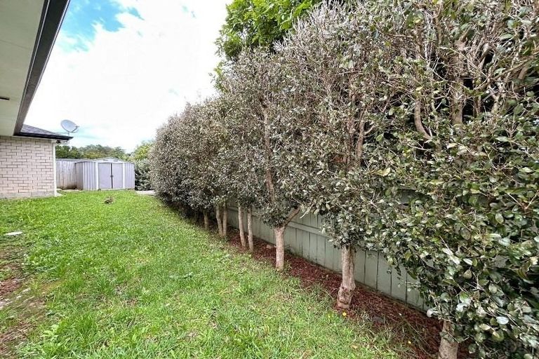 Photo of property in 71a Solar Road, Glen Eden, Auckland, 0602