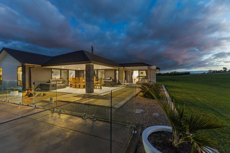 Photo of property in 1 Fernbird Grove, Kerikeri, 0294