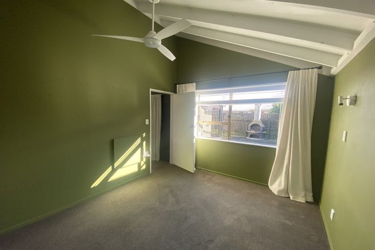 Photo of property in 2/26 Christie Crescent, Havelock North, 4130