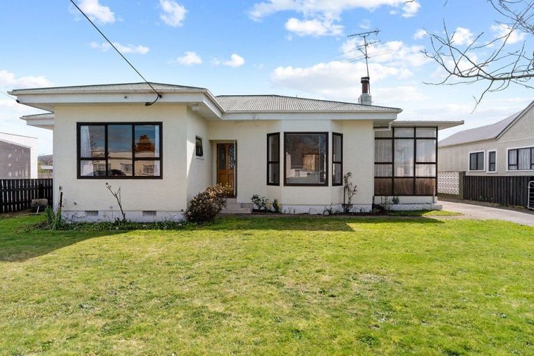 Photo of property in 4 Mckenzie Terrace, Carterton, 5713