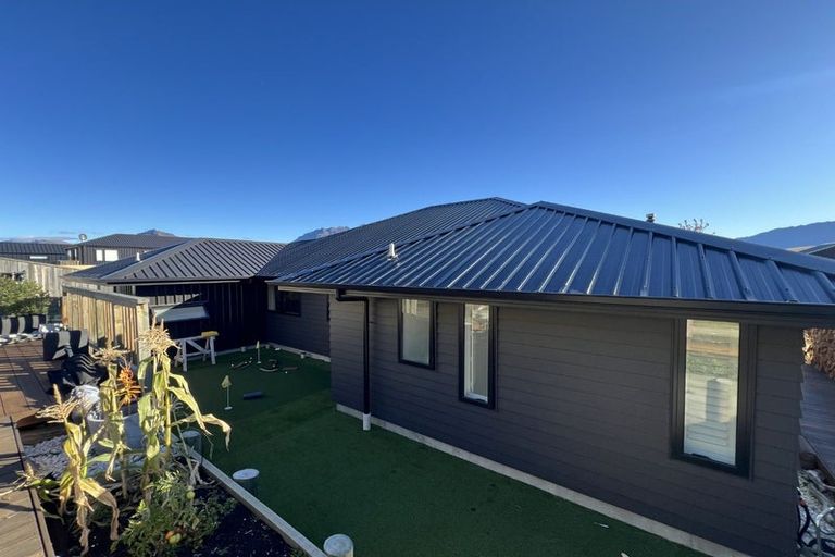 Photo of property in 43 Muster Road, Jacks Point, 9371