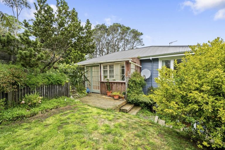 Photo of property in 84 Korokoro Road, Korokoro, Lower Hutt, 5012