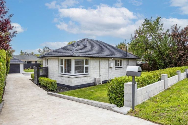 Photo of property in 23 Centaurus Road, Cashmere, Christchurch, 8022
