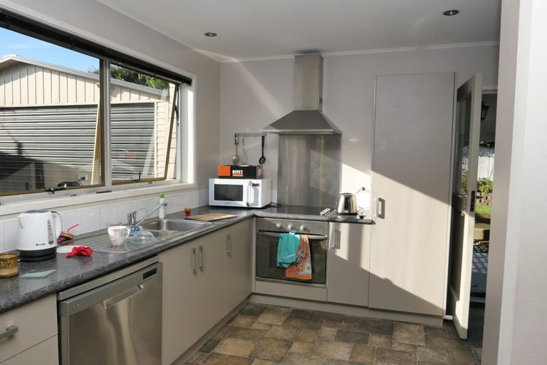 Photo of property in 4 Myrtle Lane, Raumati Beach, Paraparaumu, 5032