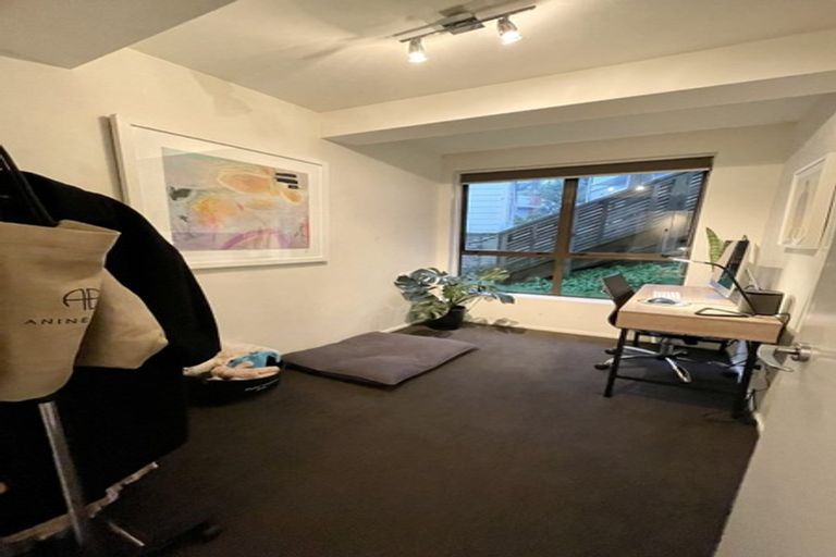 Photo of property in 75c Maida Vale Road, Roseneath, Wellington, 6011