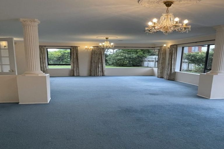 Photo of property in 102 Branch Road, Highlands Park, New Plymouth, 4312