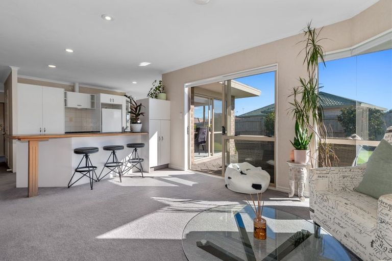 Photo of property in 6 Poinsettia Place, Mount Maunganui, 3116