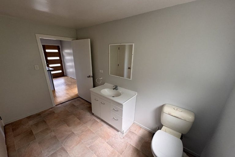 Photo of property in 66 Owhiro Bay Parade, Owhiro Bay, Wellington, 6023