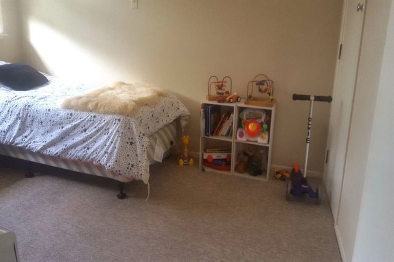 Photo of property in 3/2 Saltburn Road, Milford, Auckland, 0620