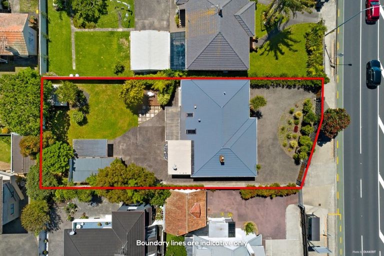 Photo of property in 399 Lake Road, Takapuna, Auckland, 0622