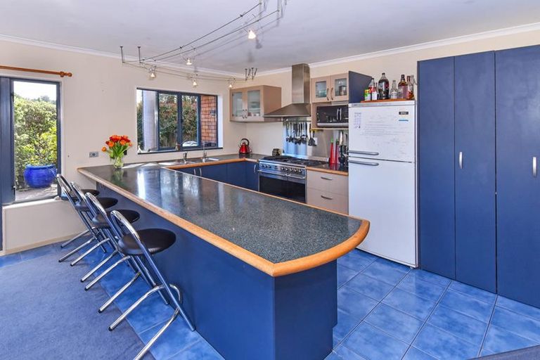 Photo of property in 6 Dawood Place, The Gardens, Auckland, 2105