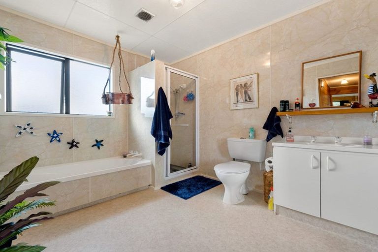 Photo of property in 811a Main North Road, Belfast, Christchurch, 8051