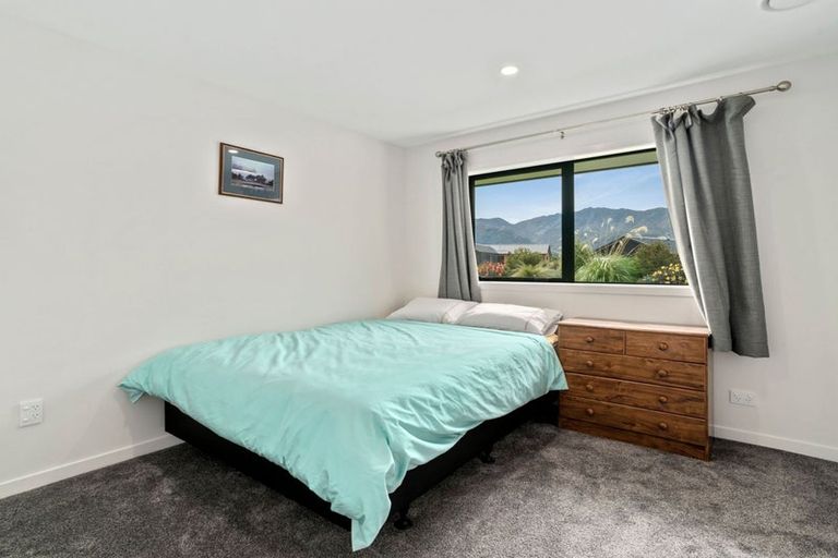Photo of property in 13 Brewster Crescent, Lake Hawea, Wanaka, 9382