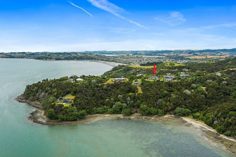 Photo of property in 19 Puriri Place, Sandspit, Warkworth, 0982