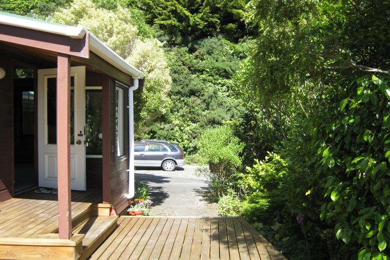 Photo of property in 13 Nebraska Way, Brooklyn, Wellington, 6021