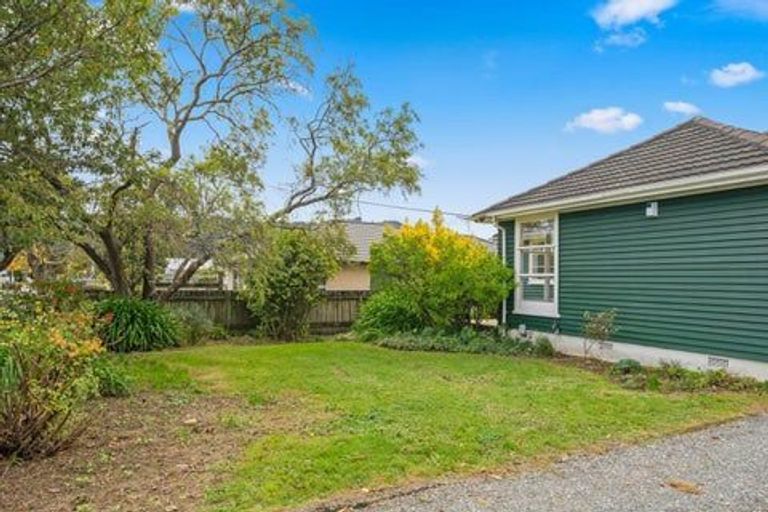 Photo of property in 25 Fraser Crescent, Elderslea, Upper Hutt, 5018
