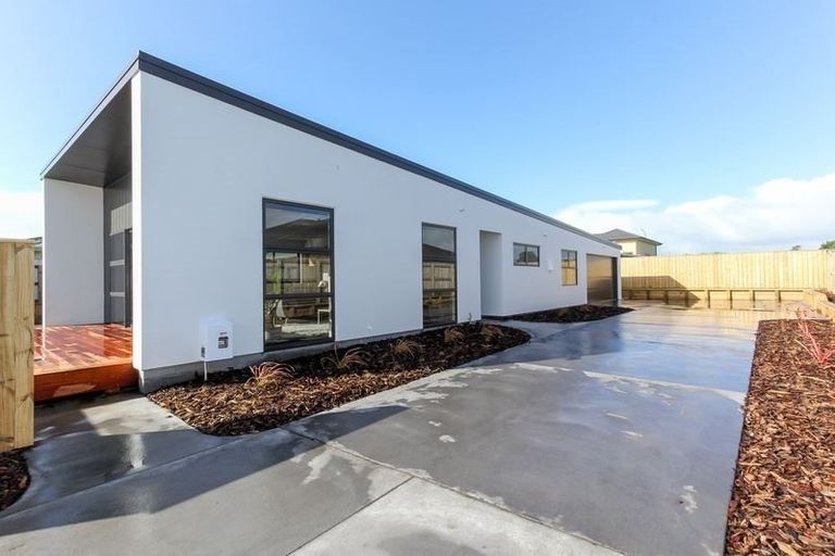 Photo of property in 13 Desmond Place, Bell Block, New Plymouth, 4312