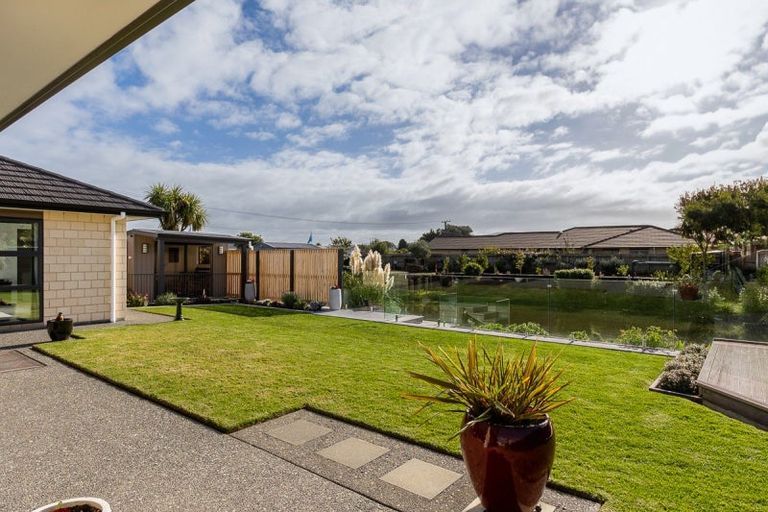 Photo of property in 3 Te Nehu Drive, Paraparaumu, 5032