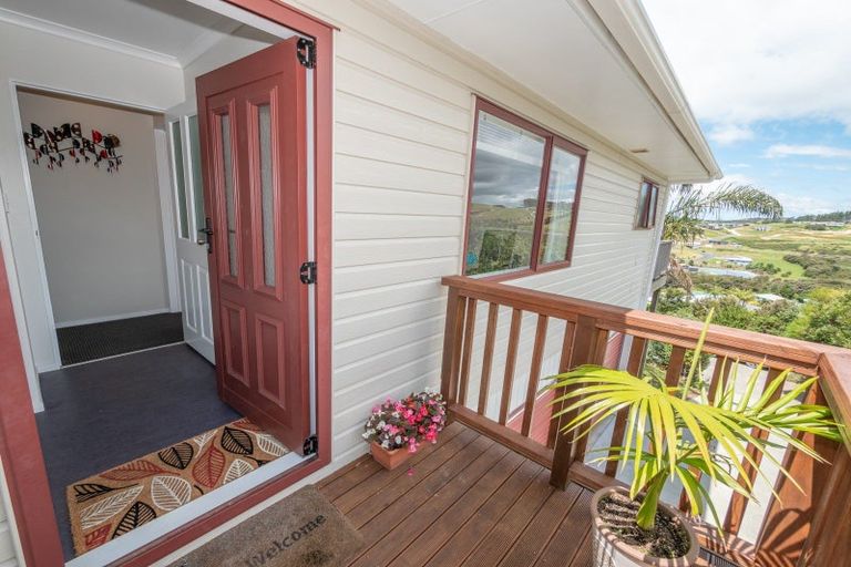 Photo of property in 59 Cable Bay Block Road, Cable Bay, 0420