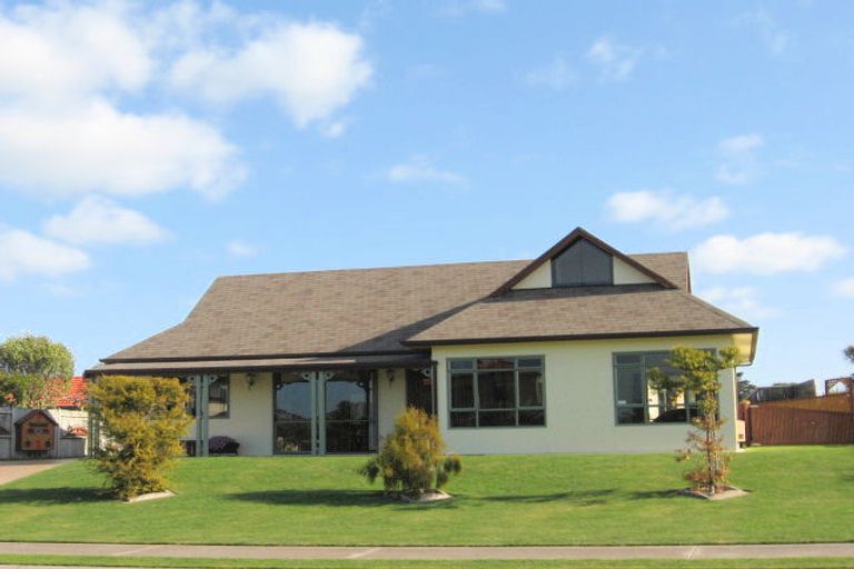 Photo of property in 5 Sovereign Drive, Papamoa Beach, Papamoa, 3118