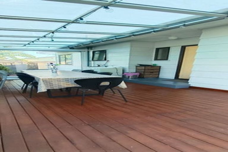 Photo of property in 2/25 Takanini Road, Takanini, 2112