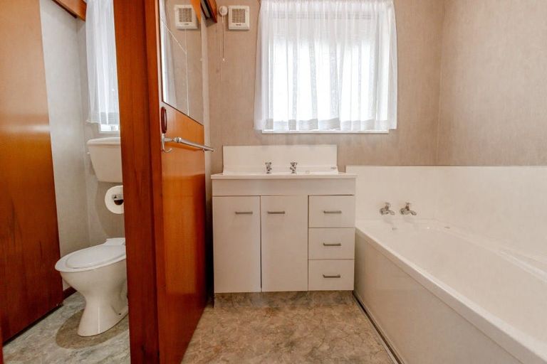 Photo of property in 6 Howitt Place, Hokitika, 7810