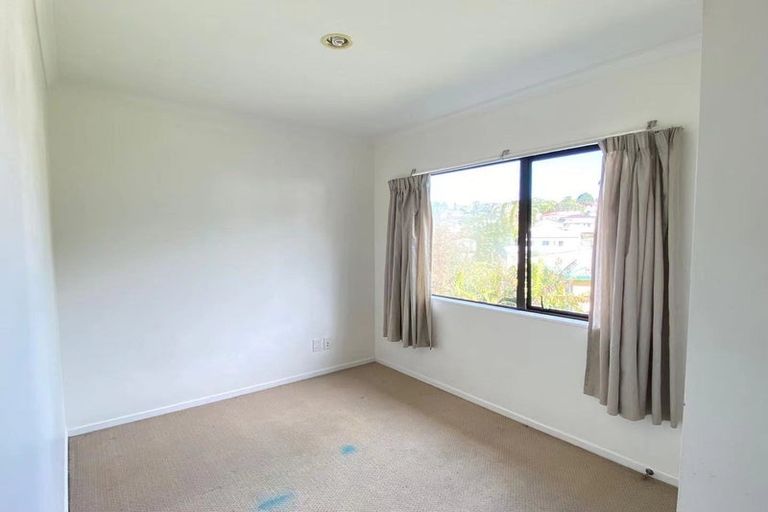 Photo of property in 25 Alidade Place, Massey, Auckland, 0614